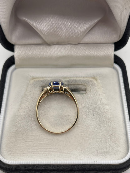 9ct gold kyanite and zircon ring