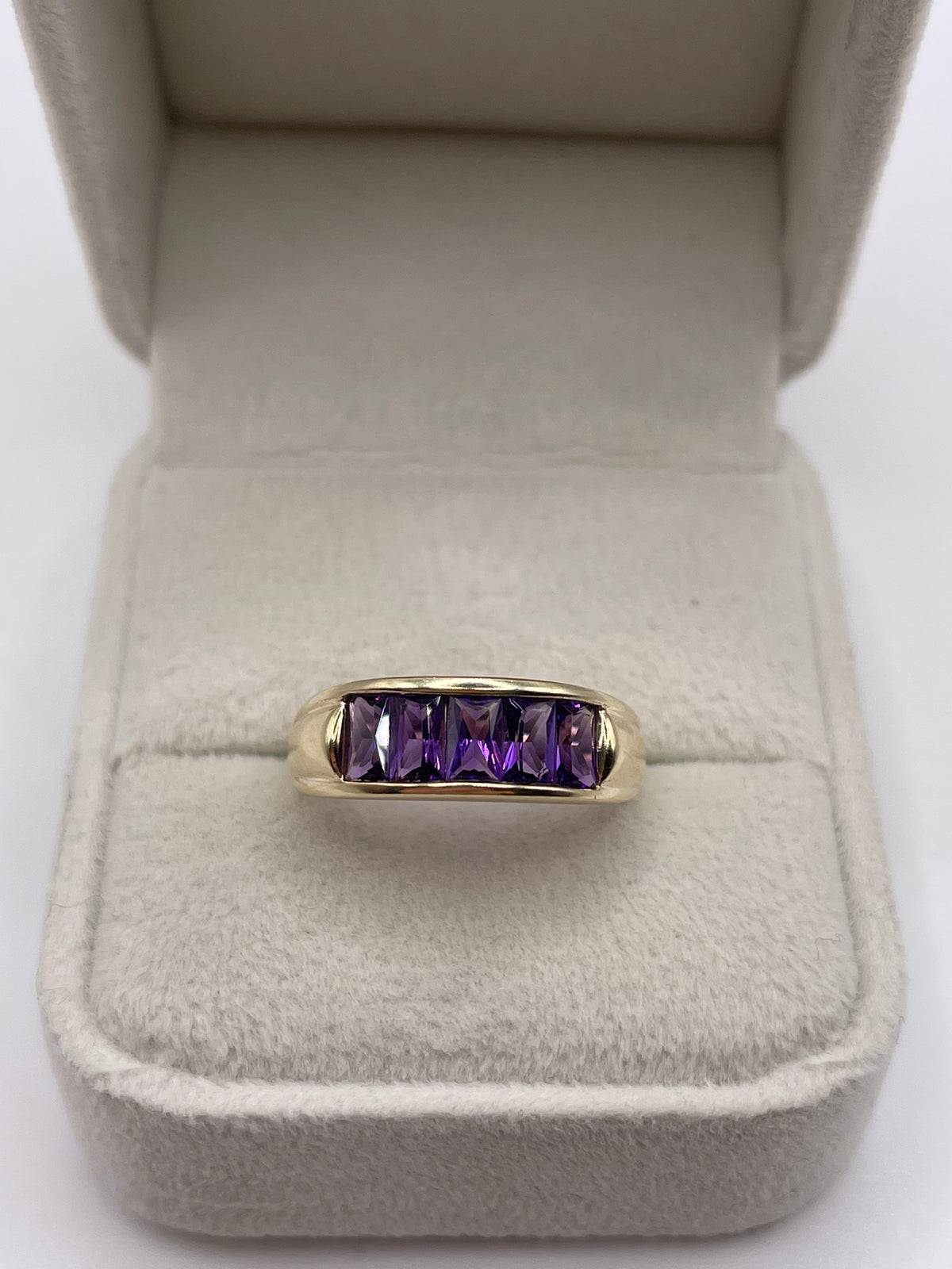 9ct gold amethyst ring