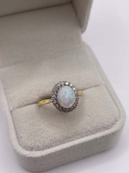 18ct gold opal and diamond ring