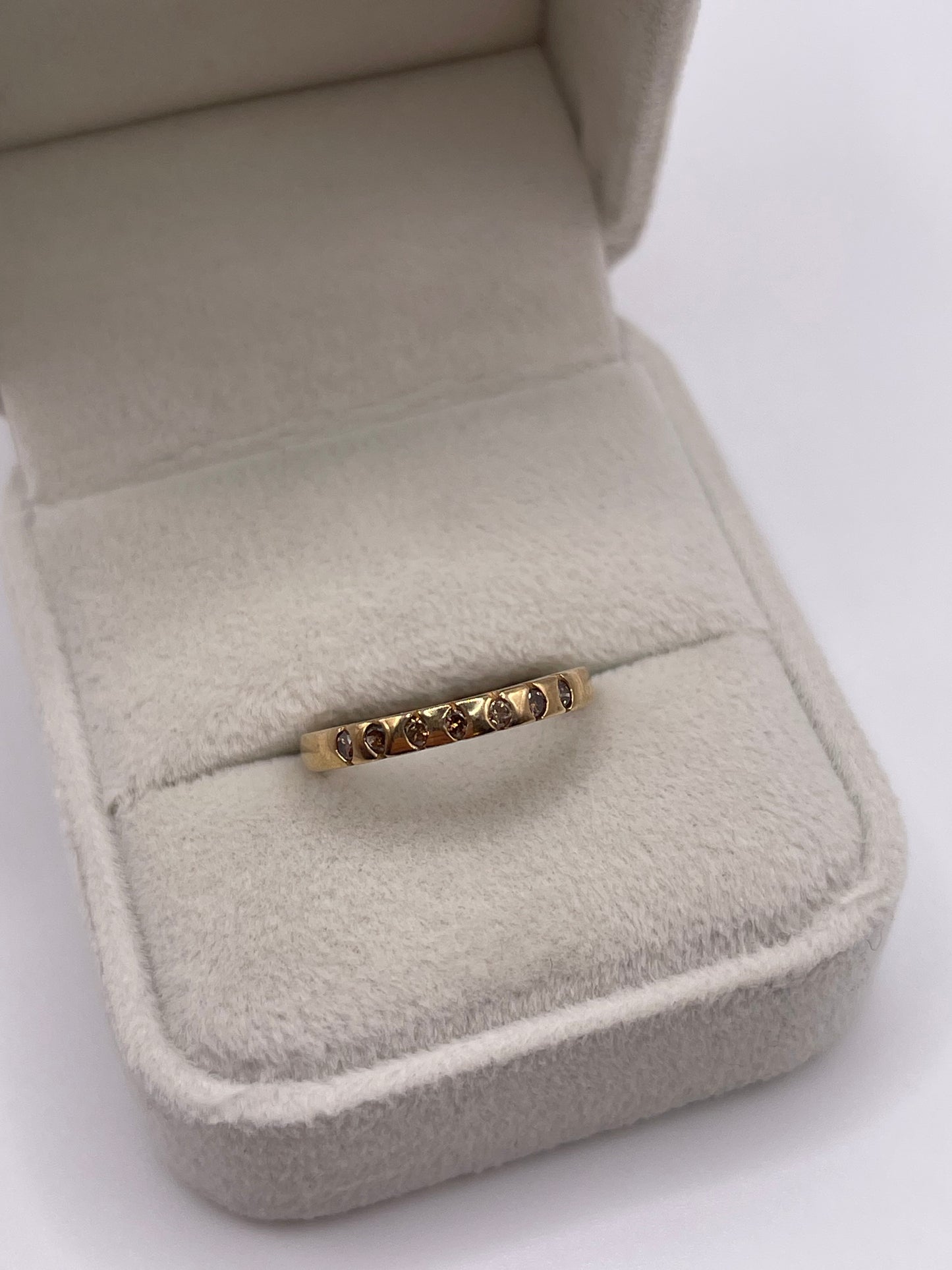 9ct gokd cognac diamond ring