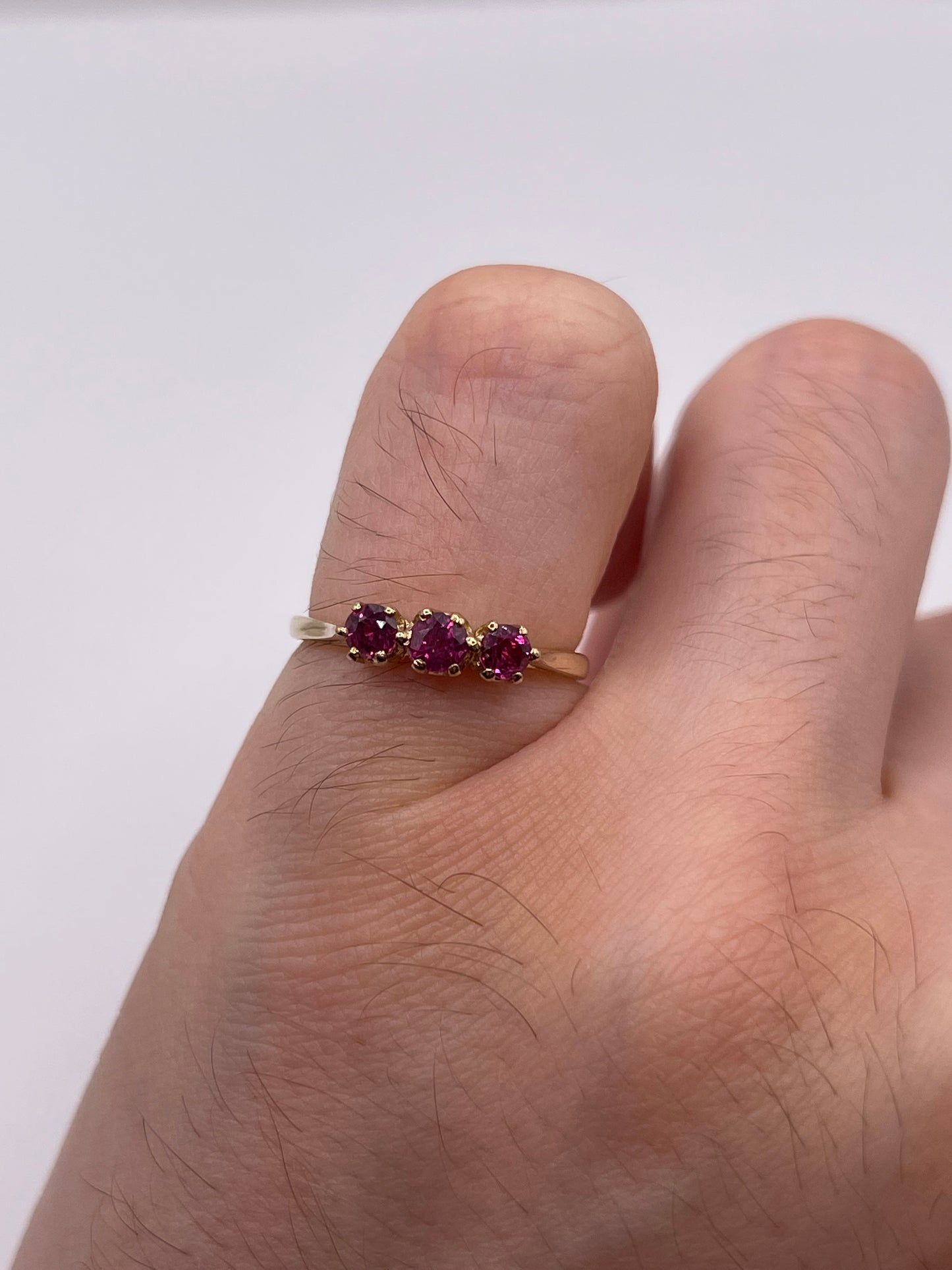 9ct gold ruby ring
