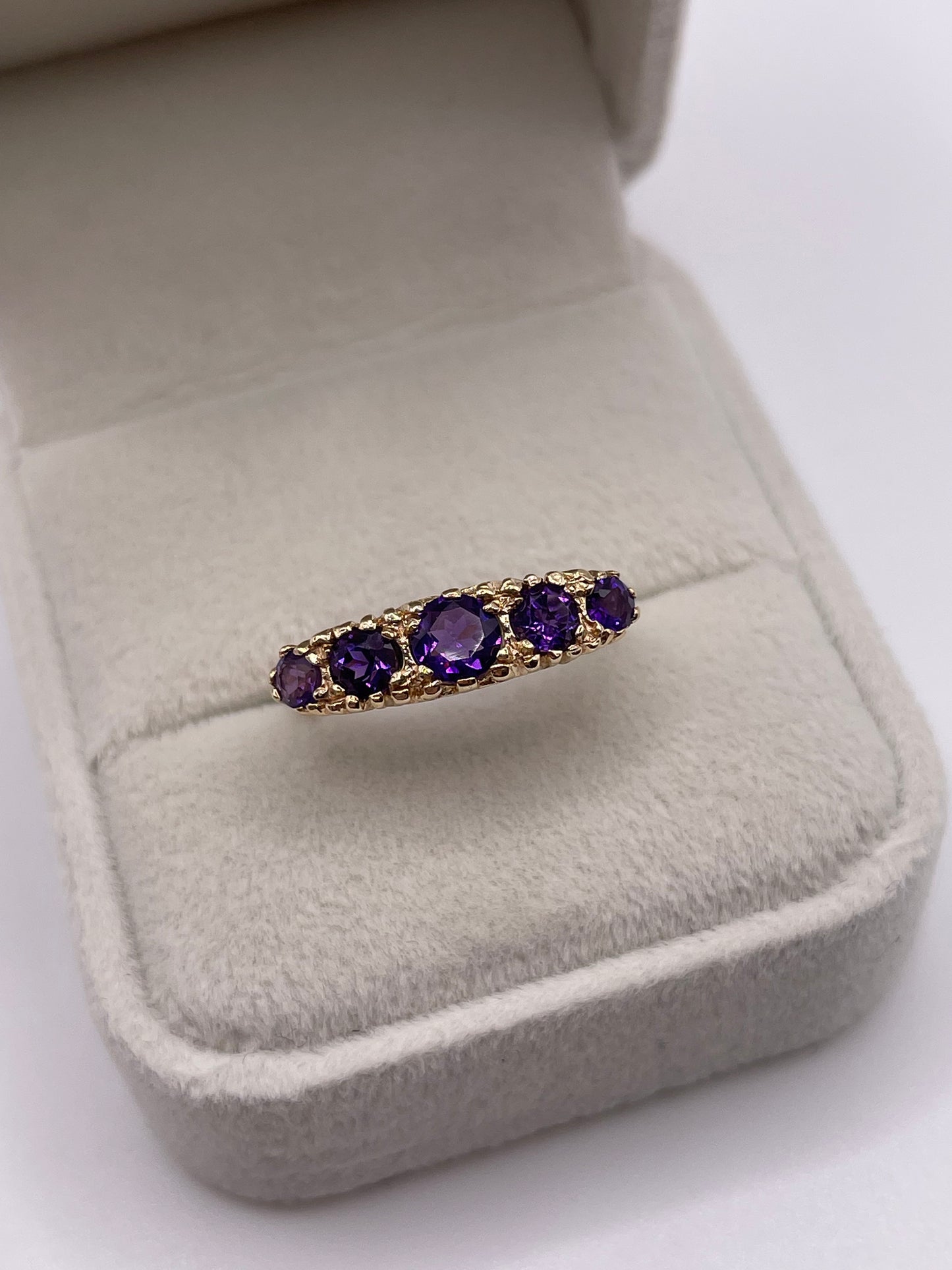 9ct gold amethyst ring