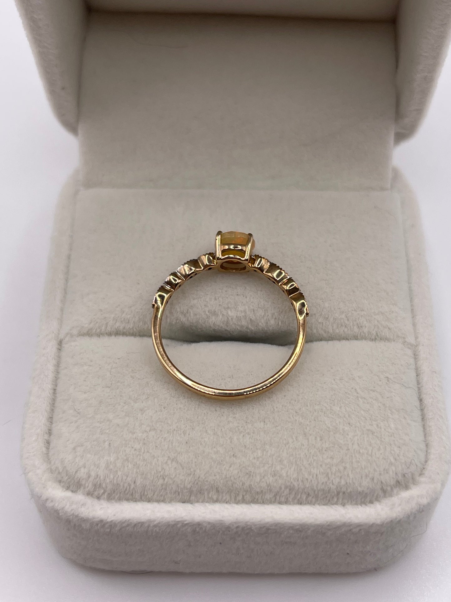 9ct gold opal and diamond ring