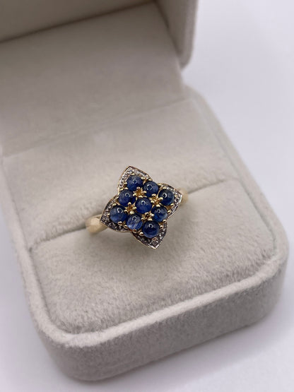 9ct gold cabochon sapphire and diamons ring