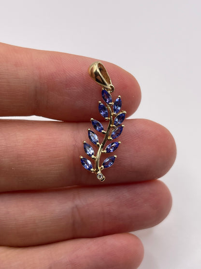 9ct gold tanzanite and diamond pendant