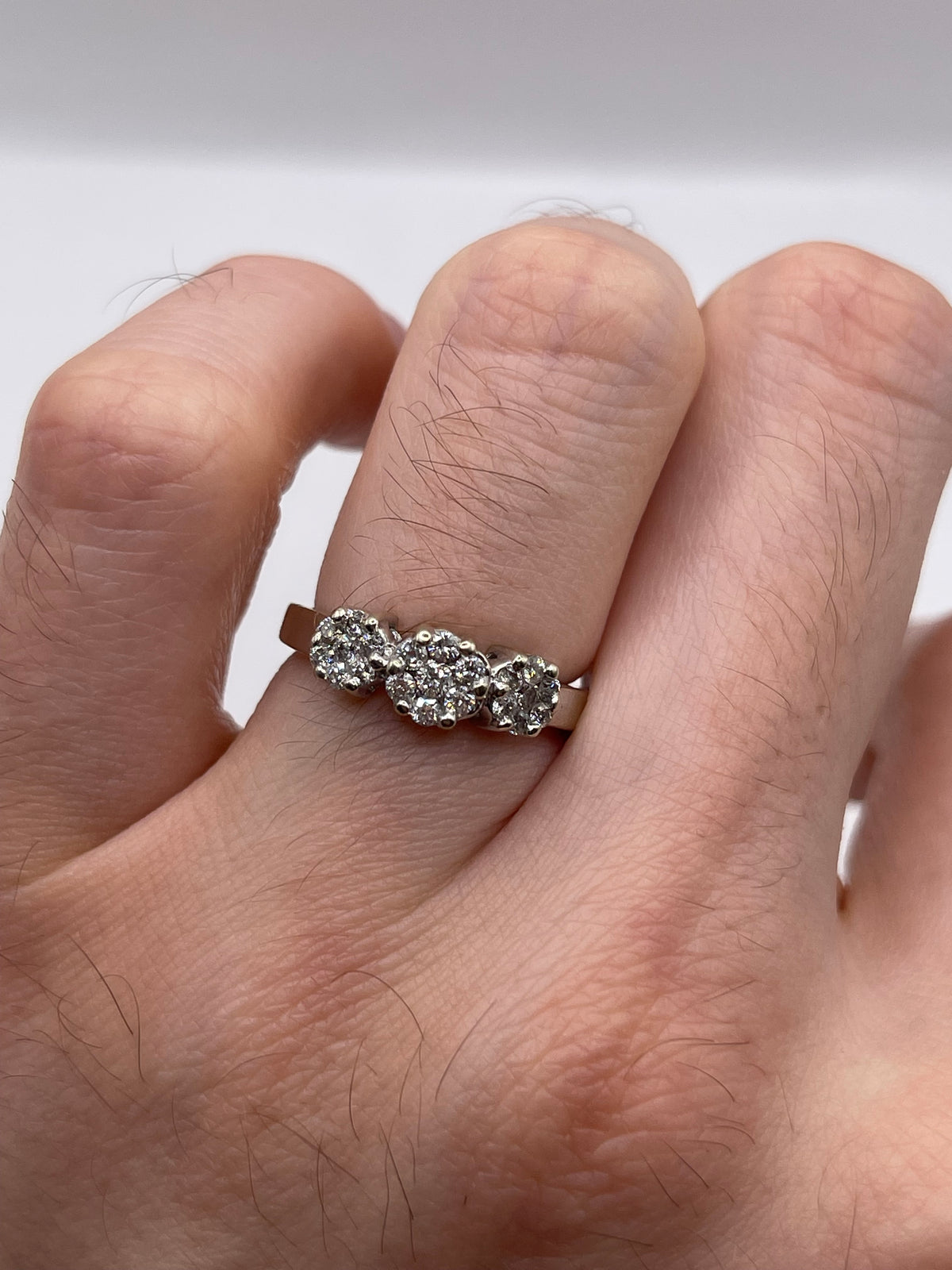 9ct white gold diamond cluster ring