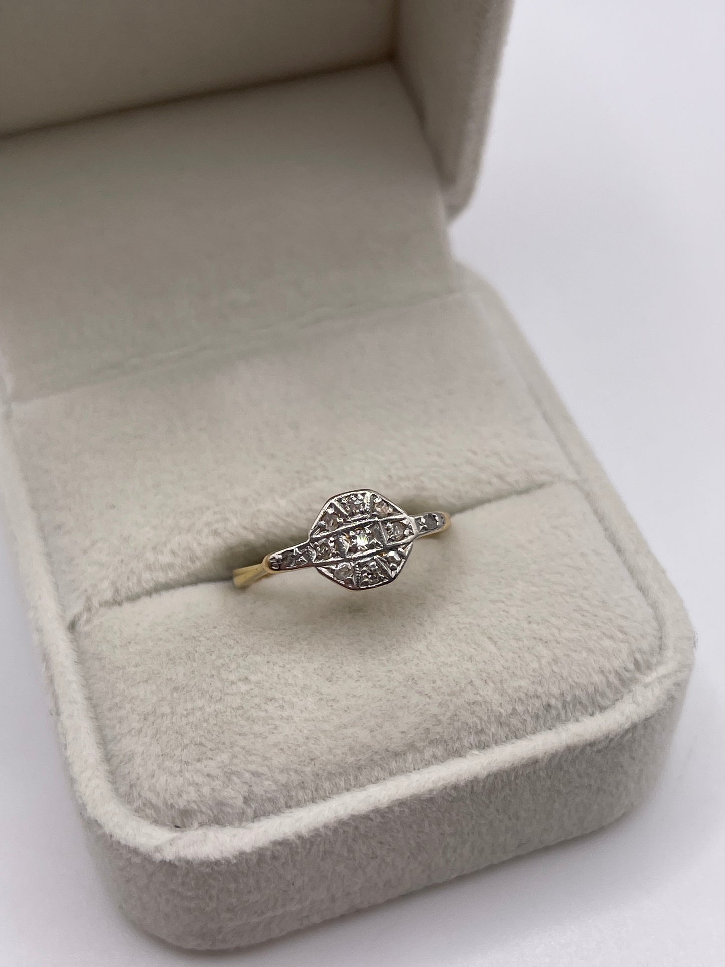 18ct gold platinum diamond ring