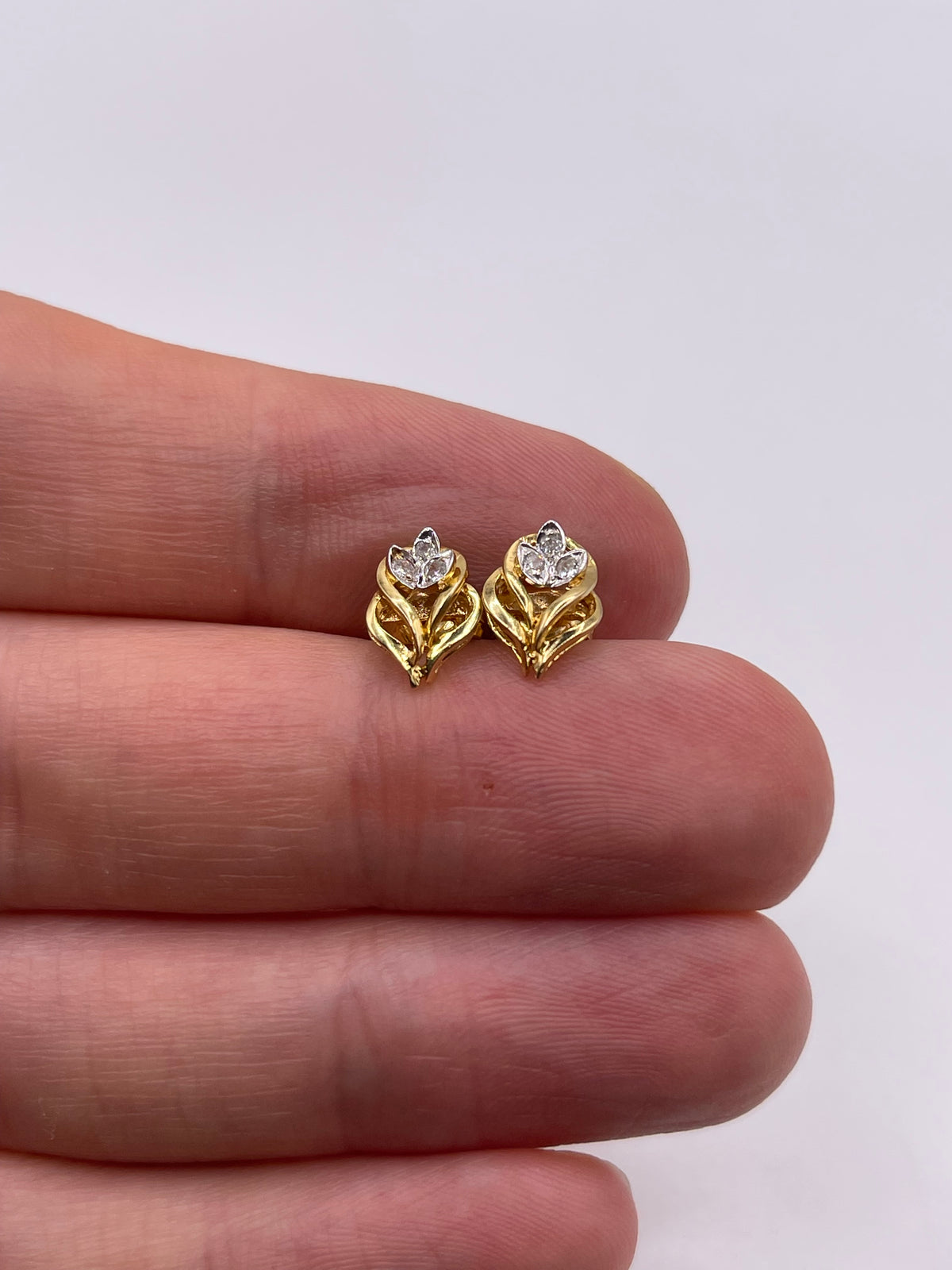 14ct gold diamond earrings
