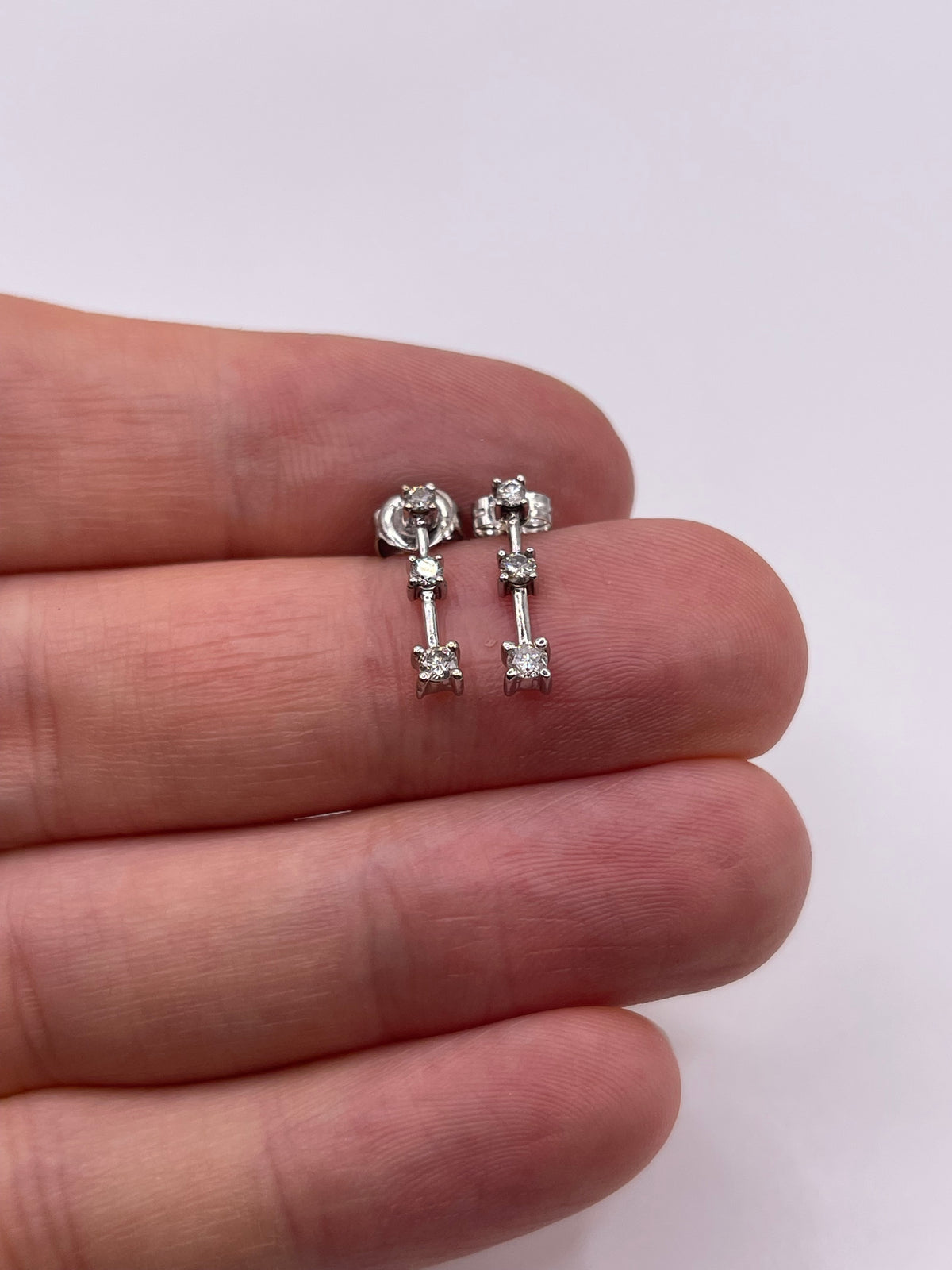9ct white gold diamond earrings