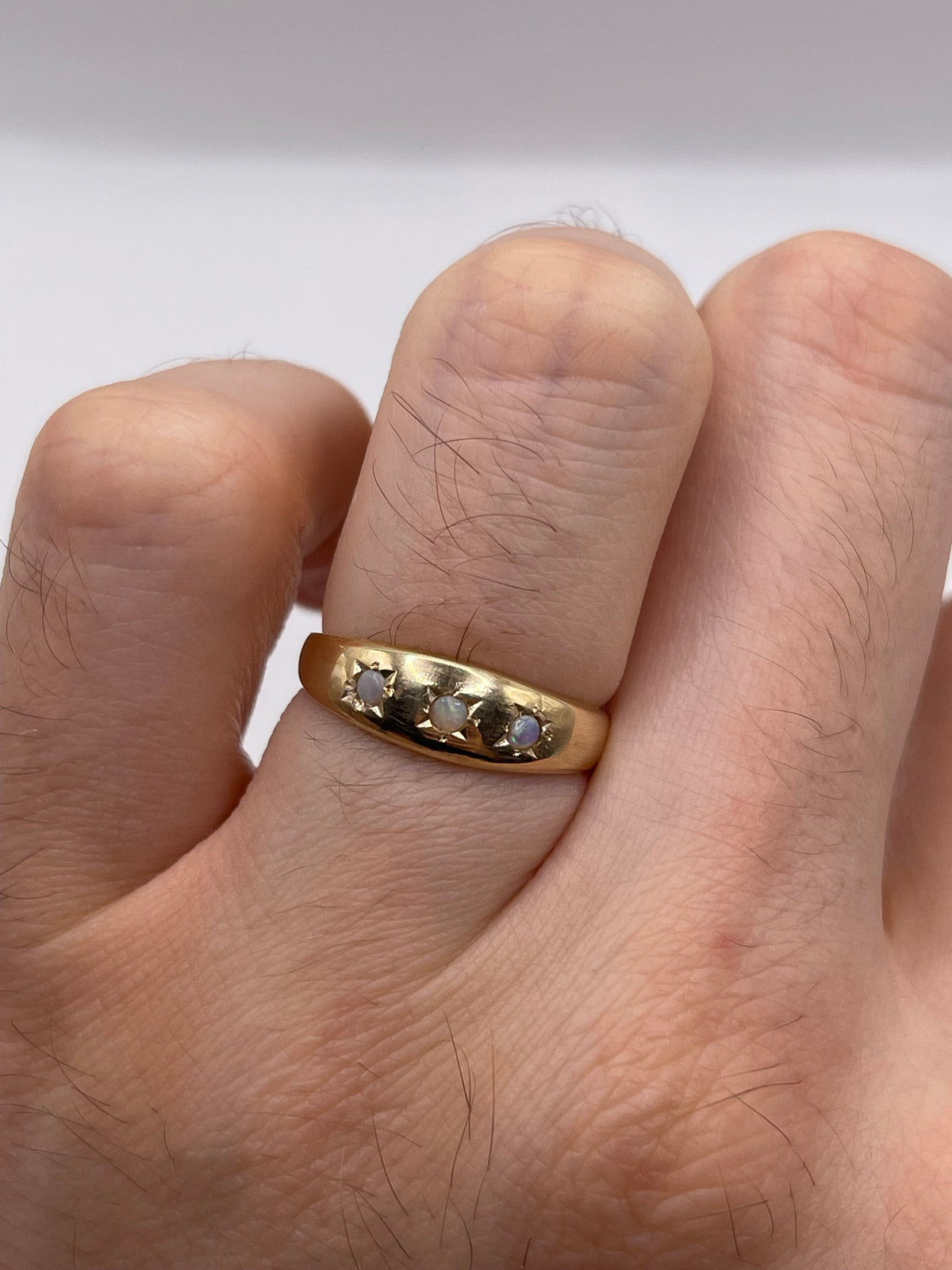 9ct gold opal gypsy ring