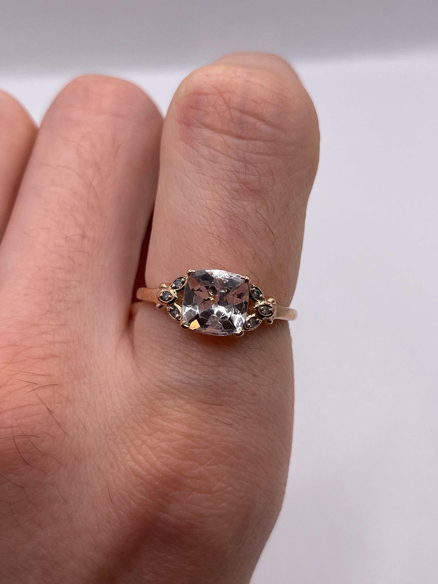 9ct rose gold morganite and diamond ring