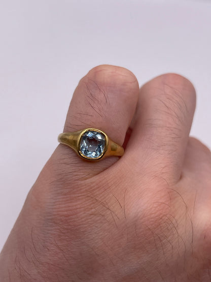 Antique 18ct gold aquamarine ring