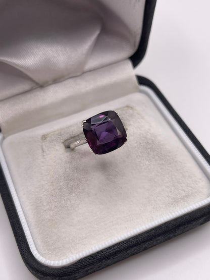 9ct white gold quartz ring
