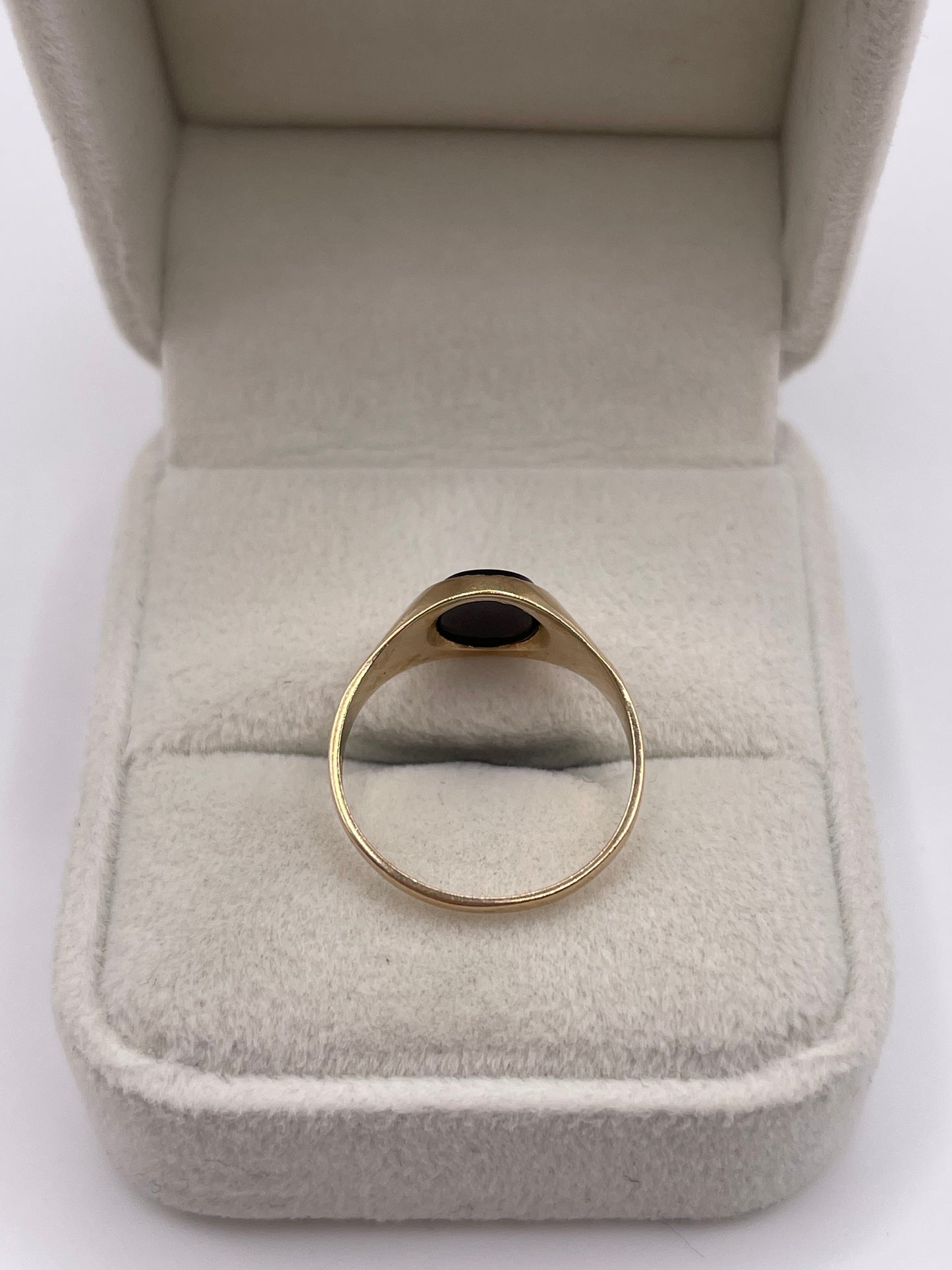 9ct gold onyx signet ring
