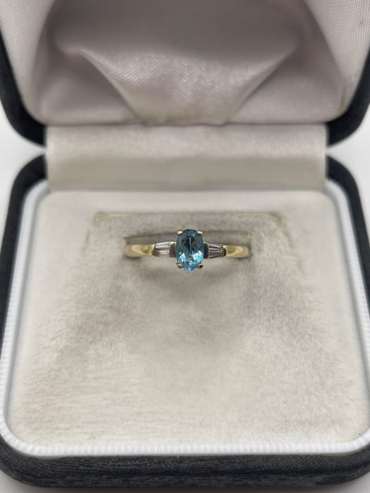 9ct gold topaz and diamond ring
