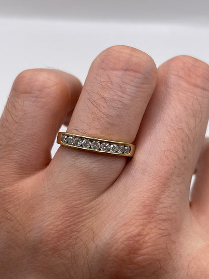 9ct gold diamond ring