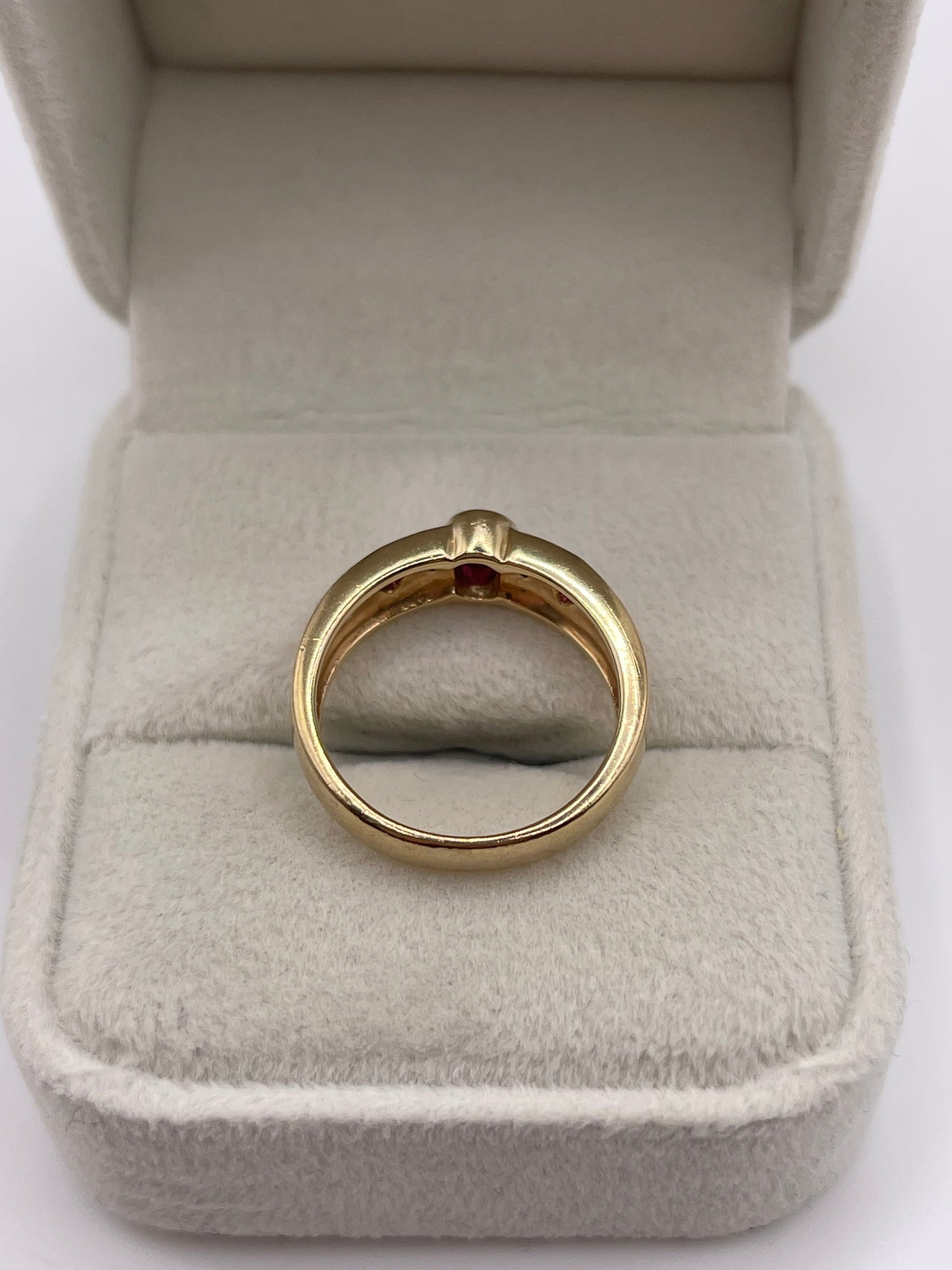 9ct gold ruby and diamond ring