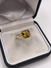 Load image into Gallery viewer, 9ct gold citrine ring
