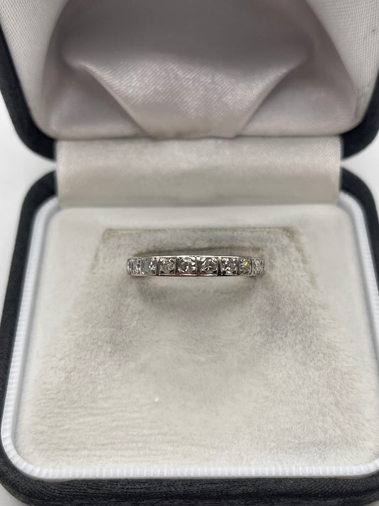 18ct gold diamond ring