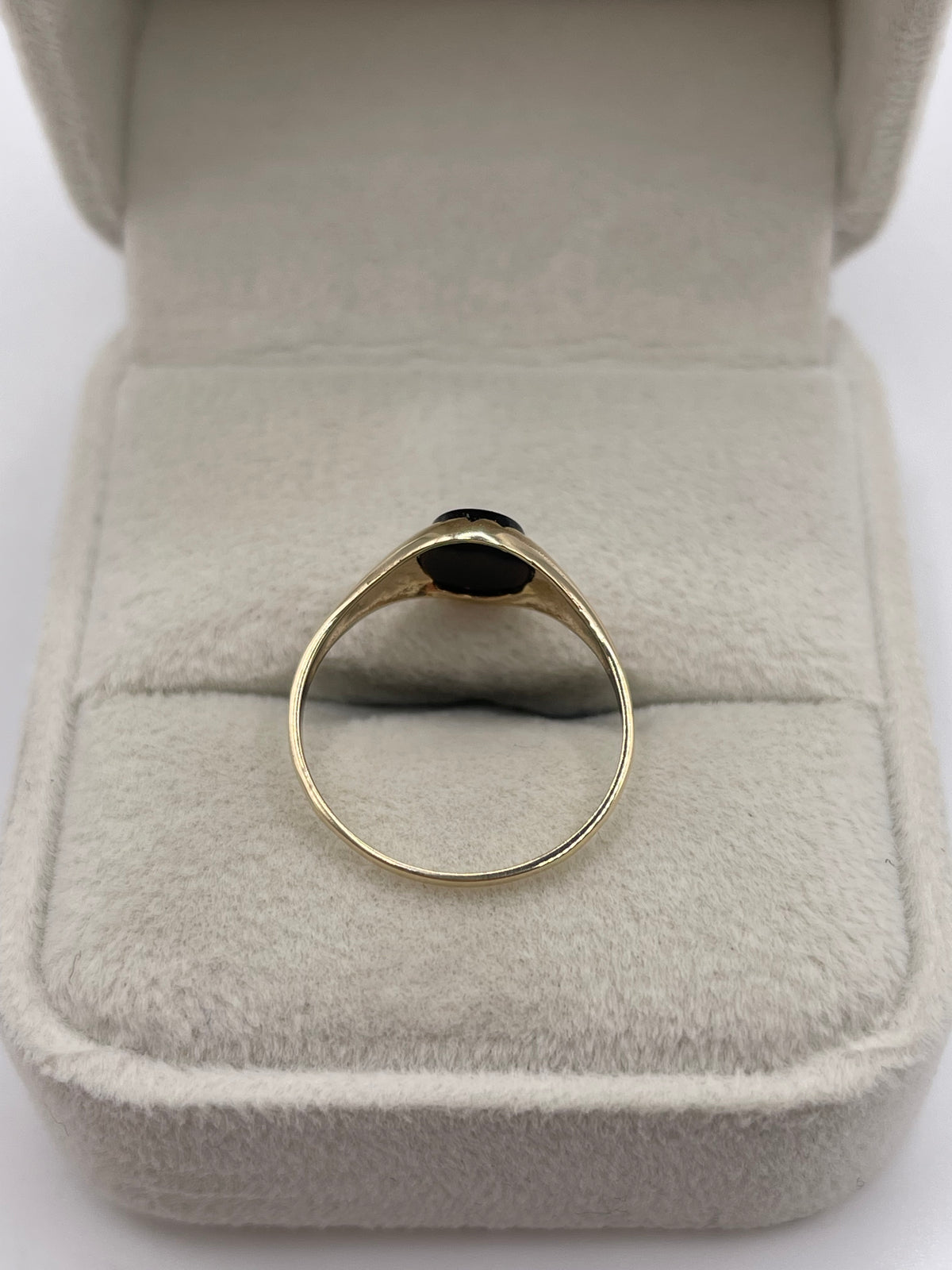 9ct gold onyx signet ring
