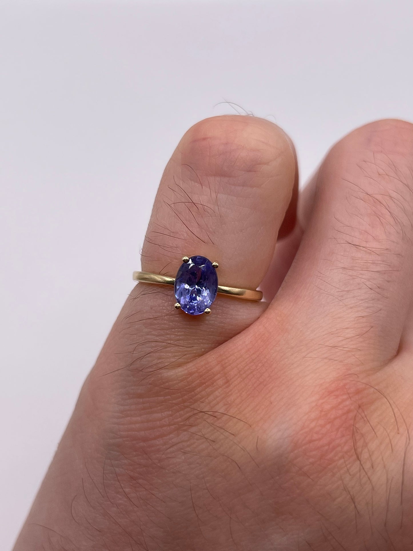 9ct gold tanzanite ring