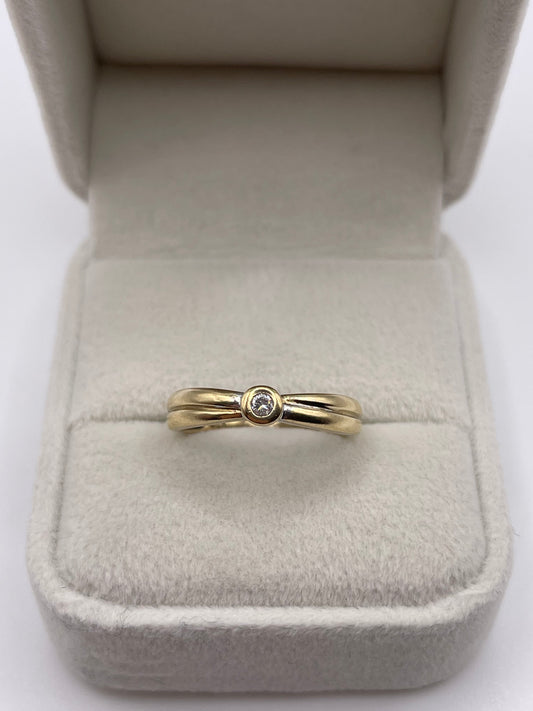 9ct gold diamond ring
