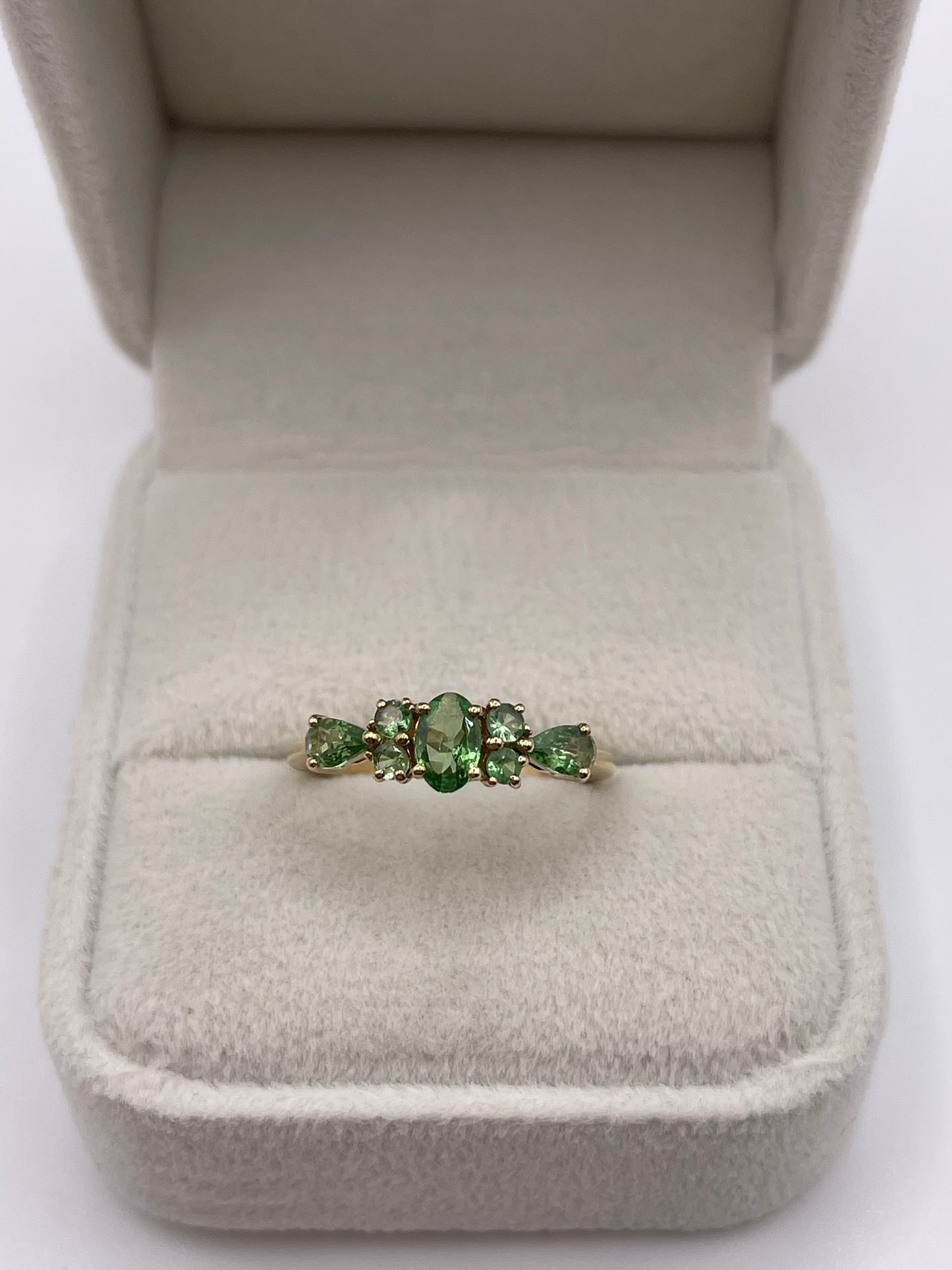 9ct gold tsavorite garnet ring