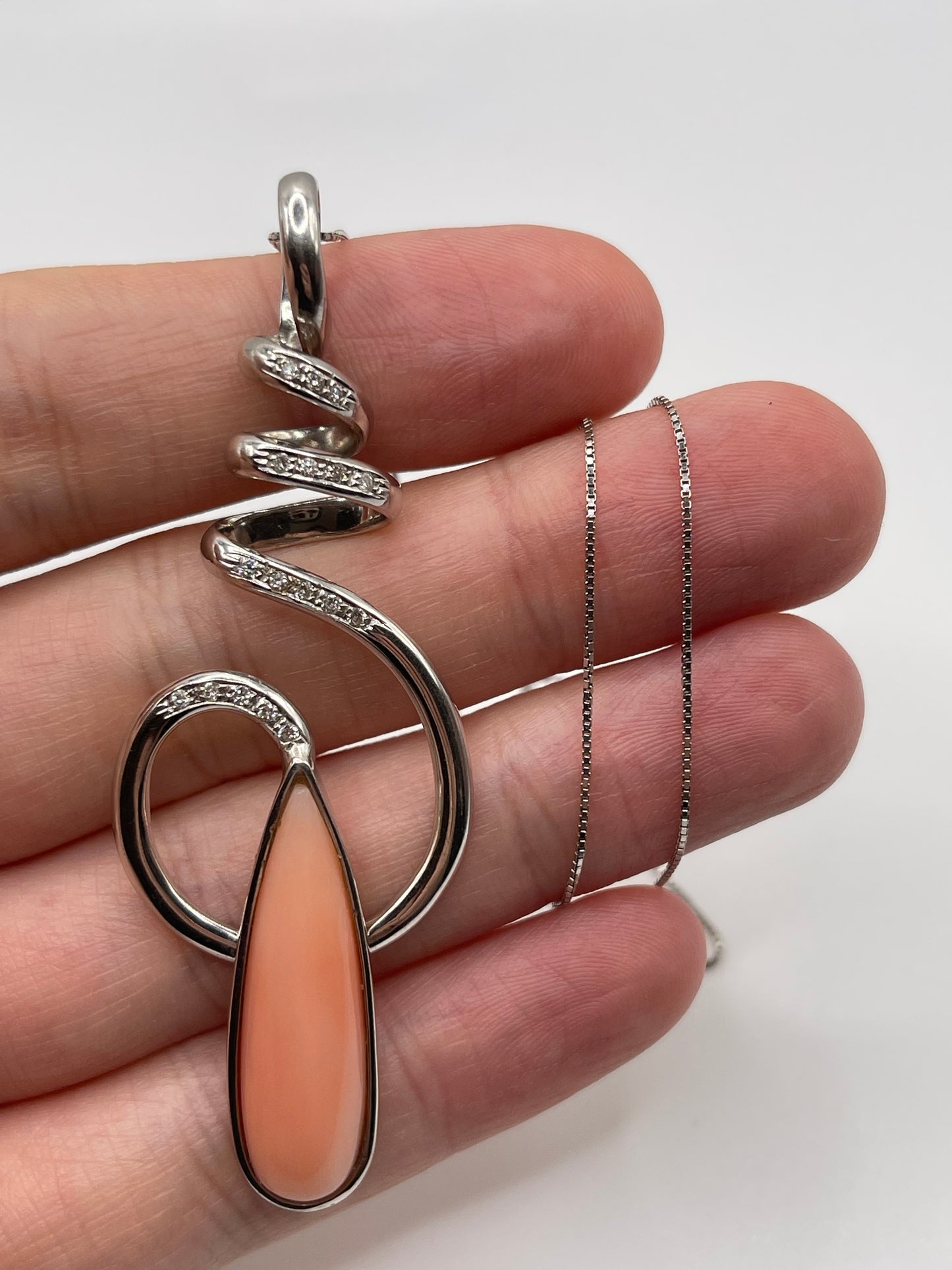 18ct white gold coral and diamond necklace
