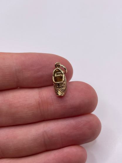 9ct gold shoe charm