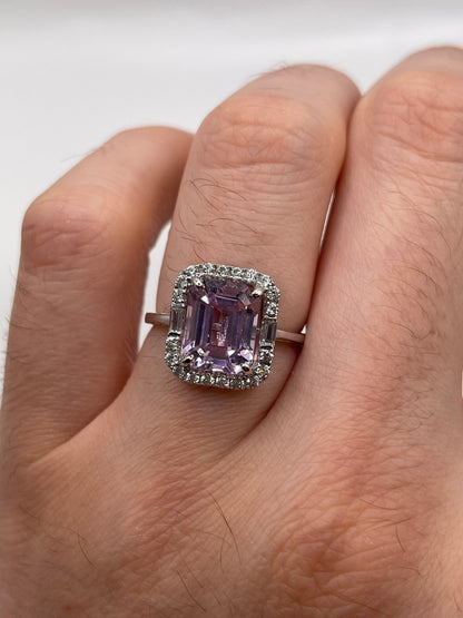9ct white gold kunzite and zircon ring