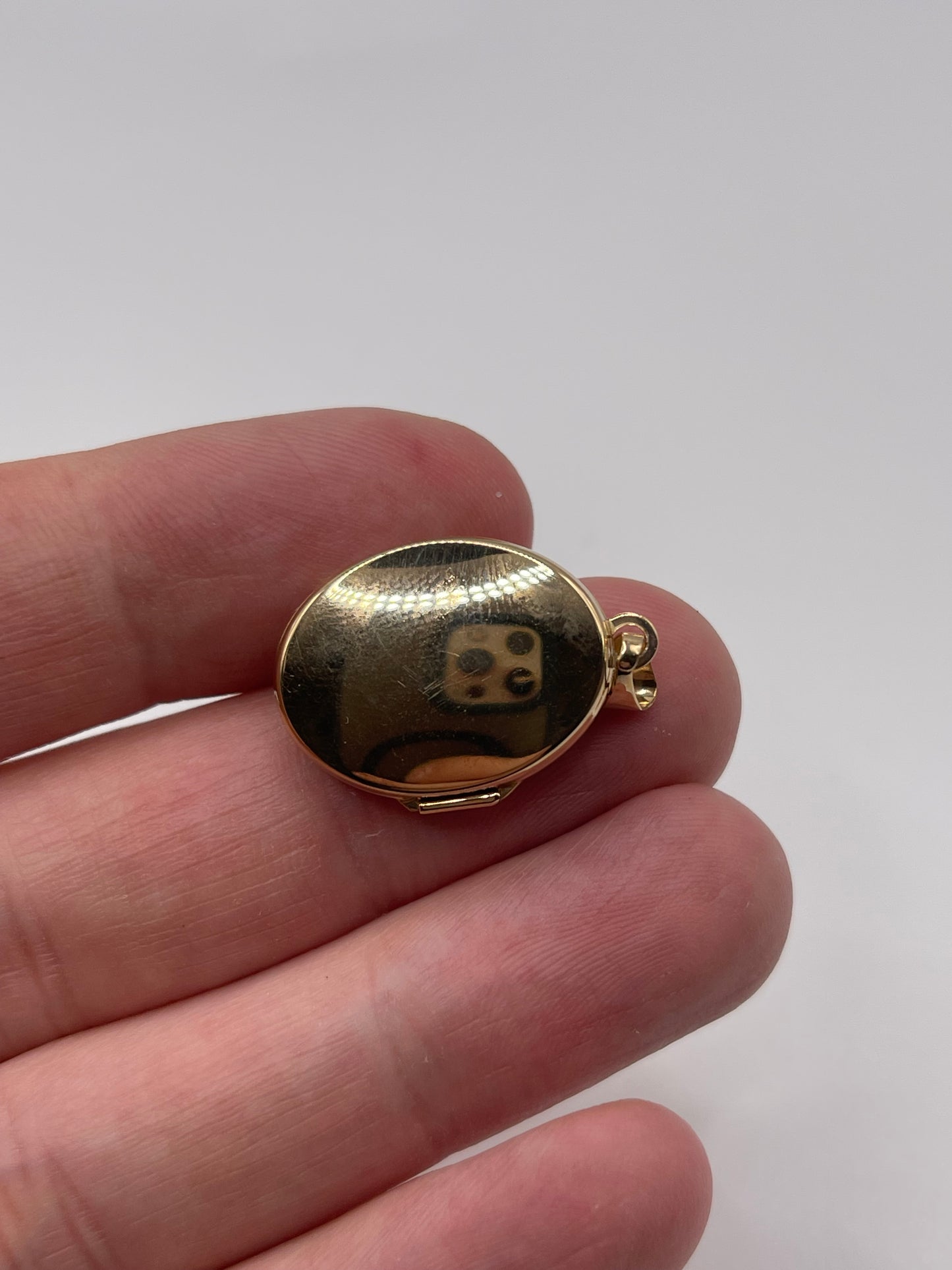 9ct gold locket