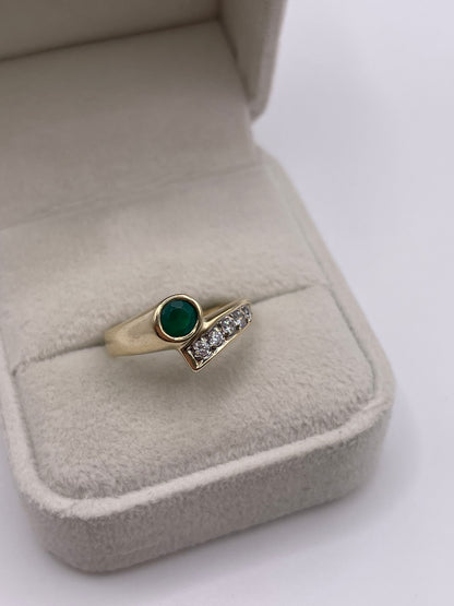 9ct gold green agate and cz ring