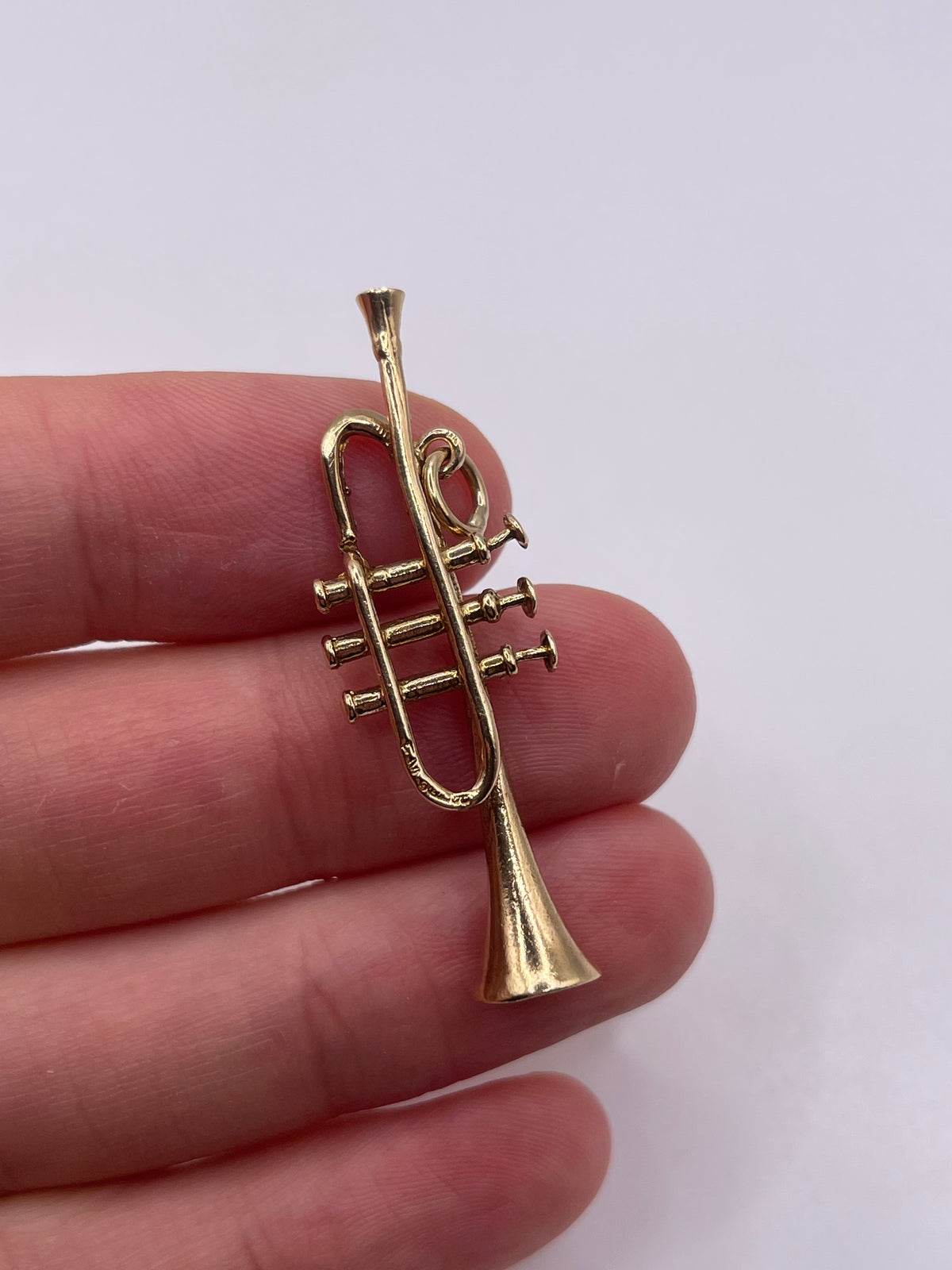 9ct gold trumpet charm