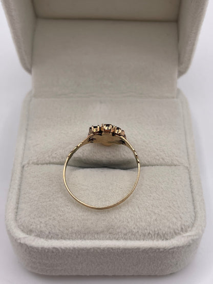 9ct gold garnet cluster ring