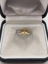 Load image into Gallery viewer, Silver gemstone ring
