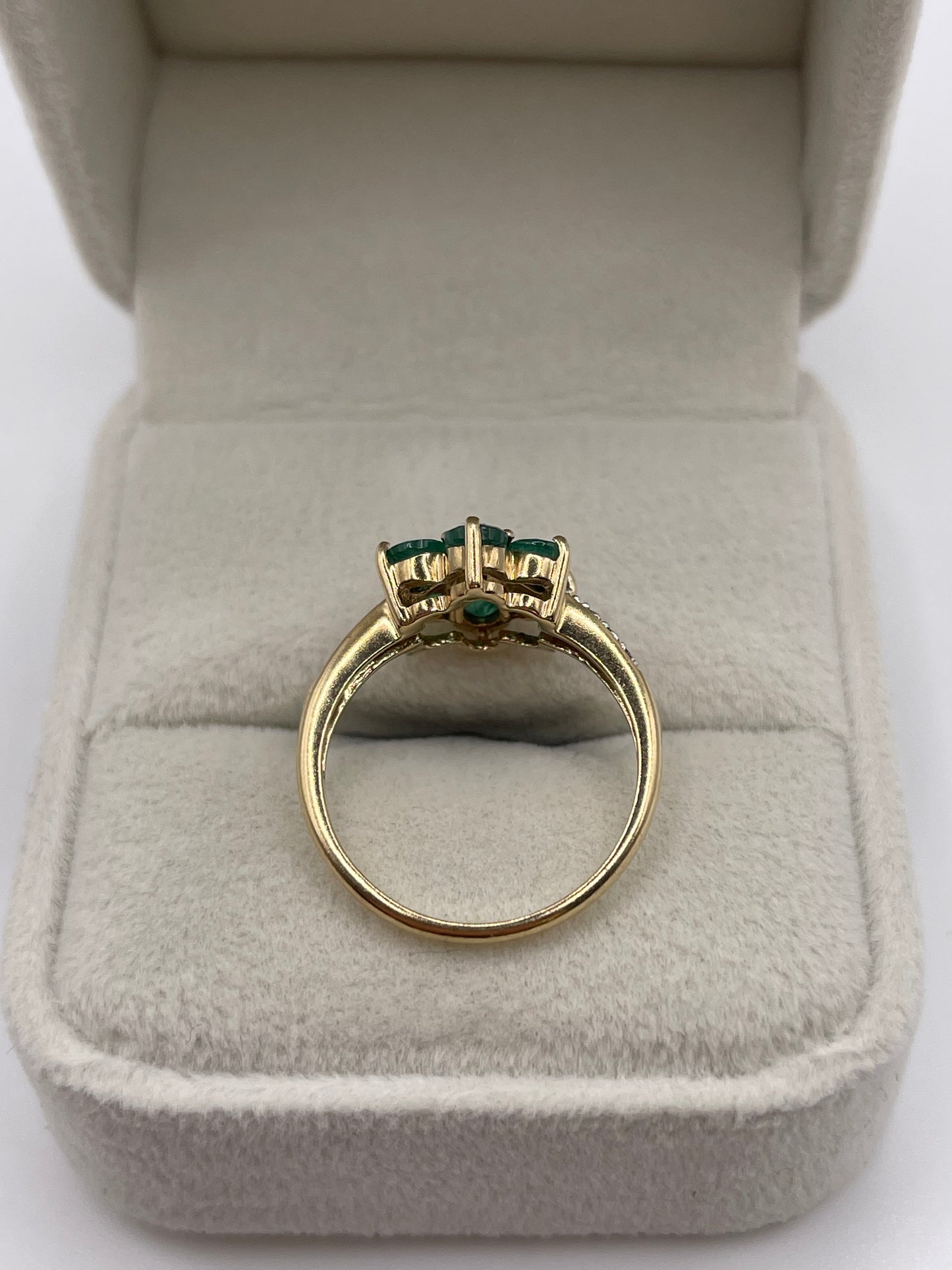 9ct gold emerald and diamond ring