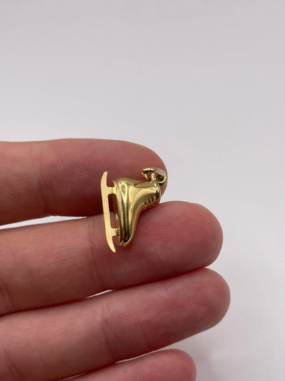 9ct gold ice skate charm