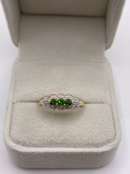 9ct gold diopside and diamond ring