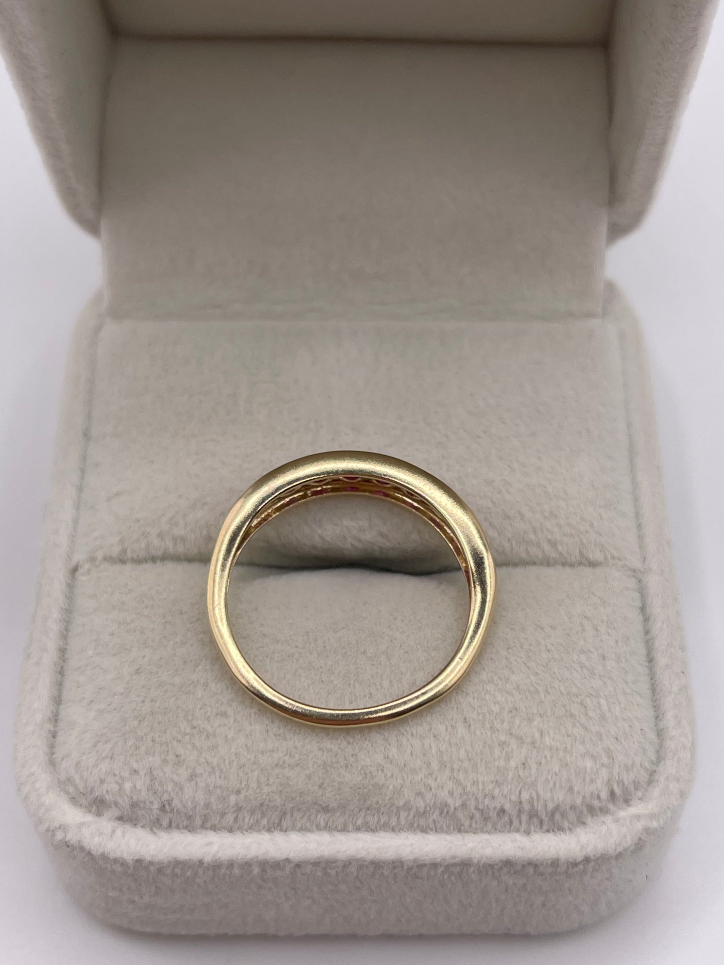 9ct gold ruby ring