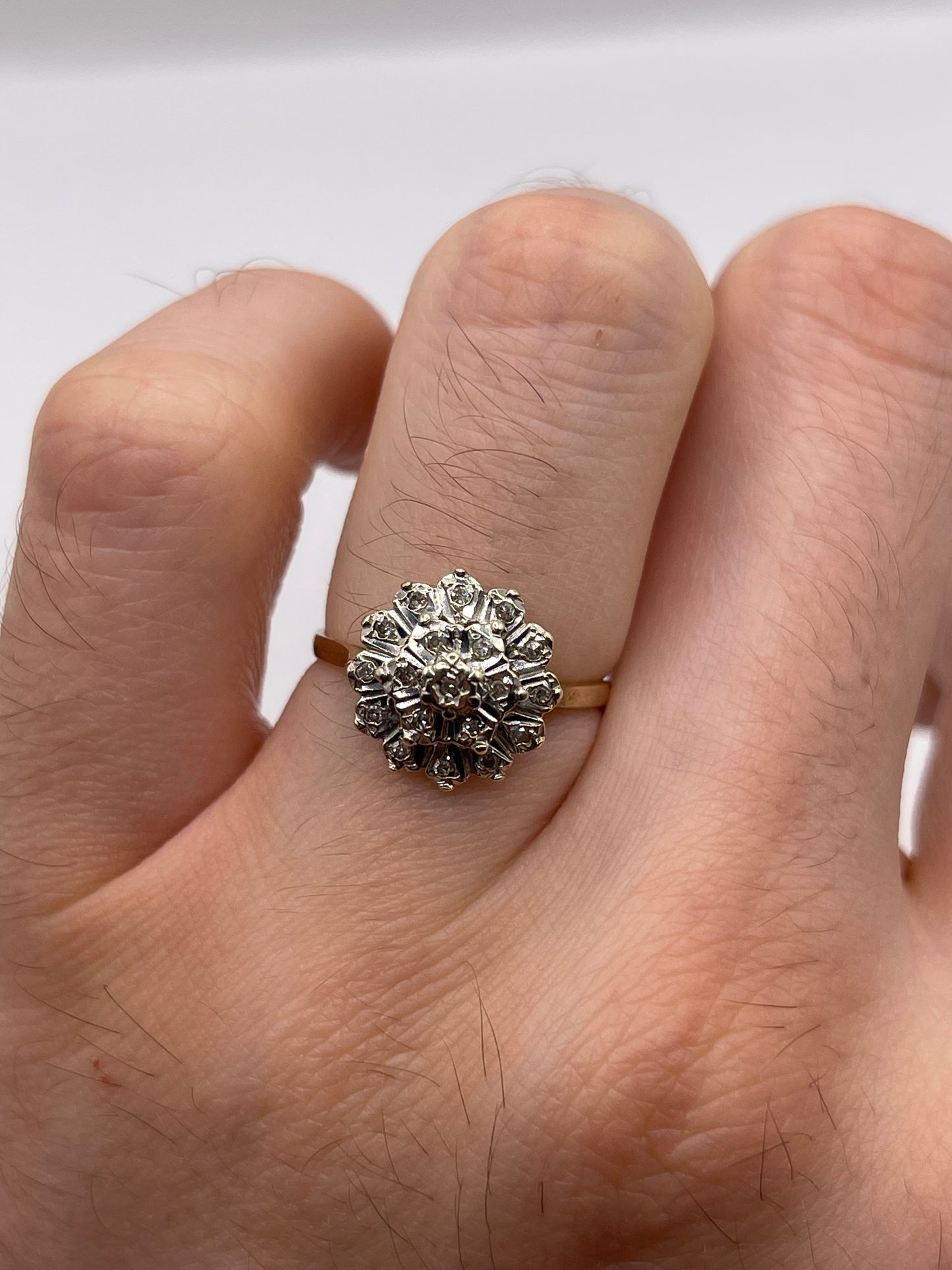 9ct gold diamond cluster ring