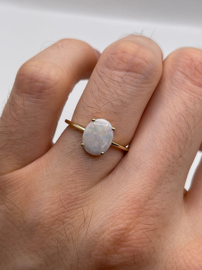9ct gold opal ring