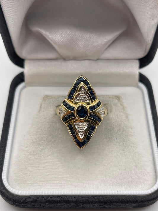 18ct gold sapphire and diamond ring
