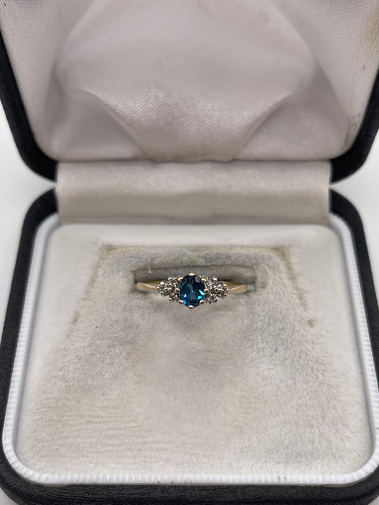 9ct gold topaz and diamond ring
