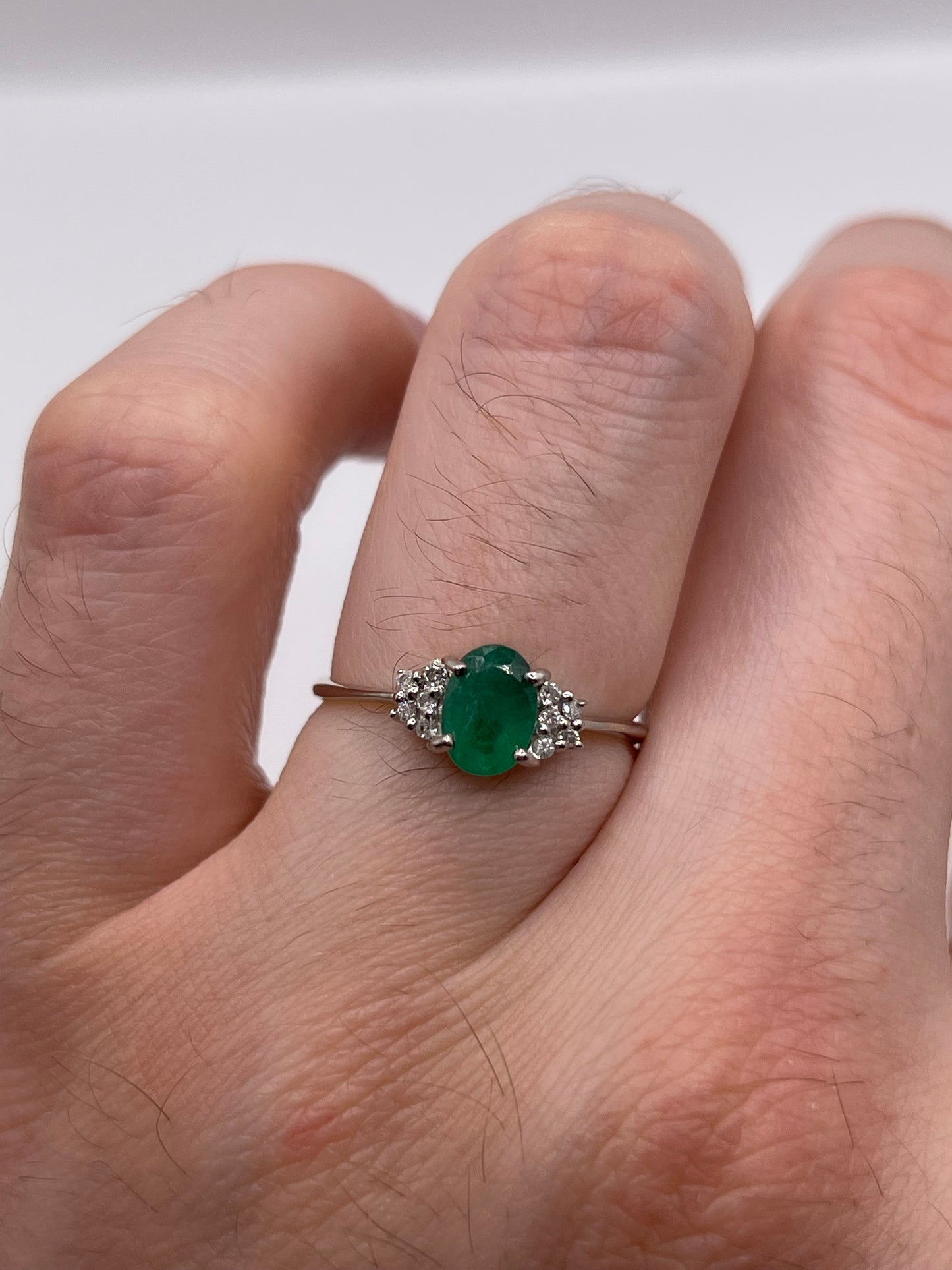 9ct white gold emerald and diamond ring