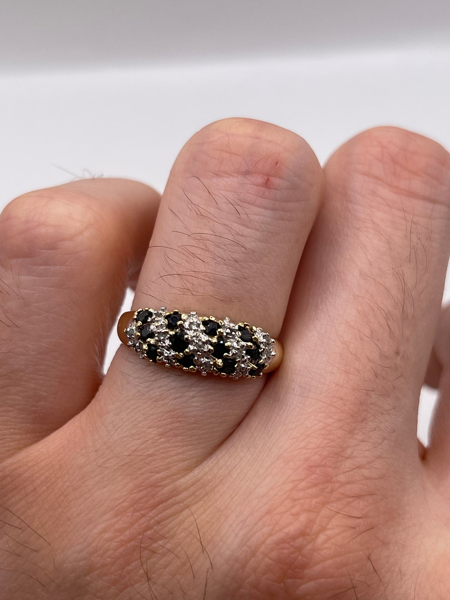 9ct gold sapphire and diamond cluster ring