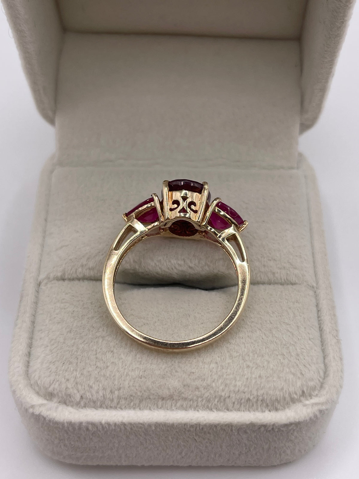 9ct gold ruby ring