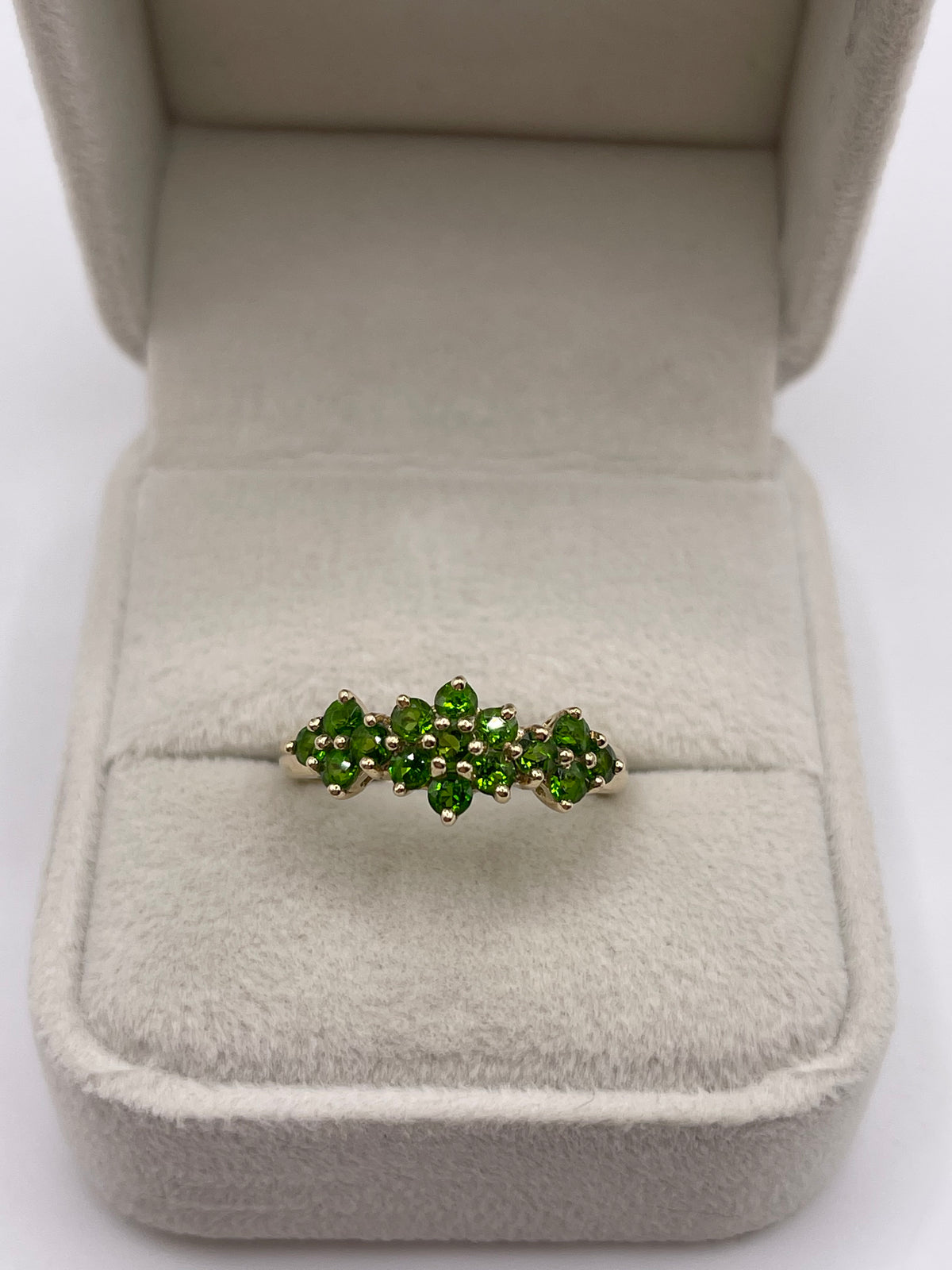 9ct gold diopside cluster ring