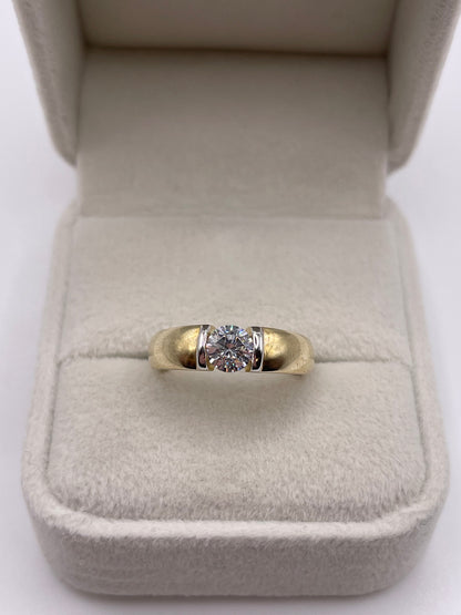 9ct gold cz ring