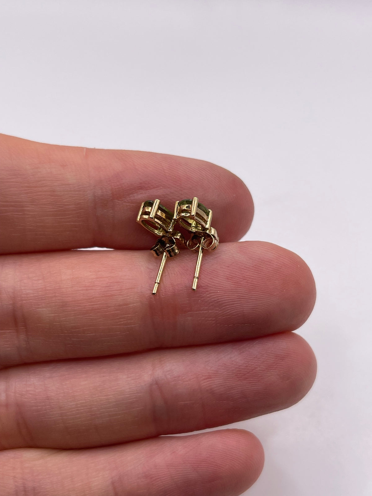 9ct gold quartz earrings