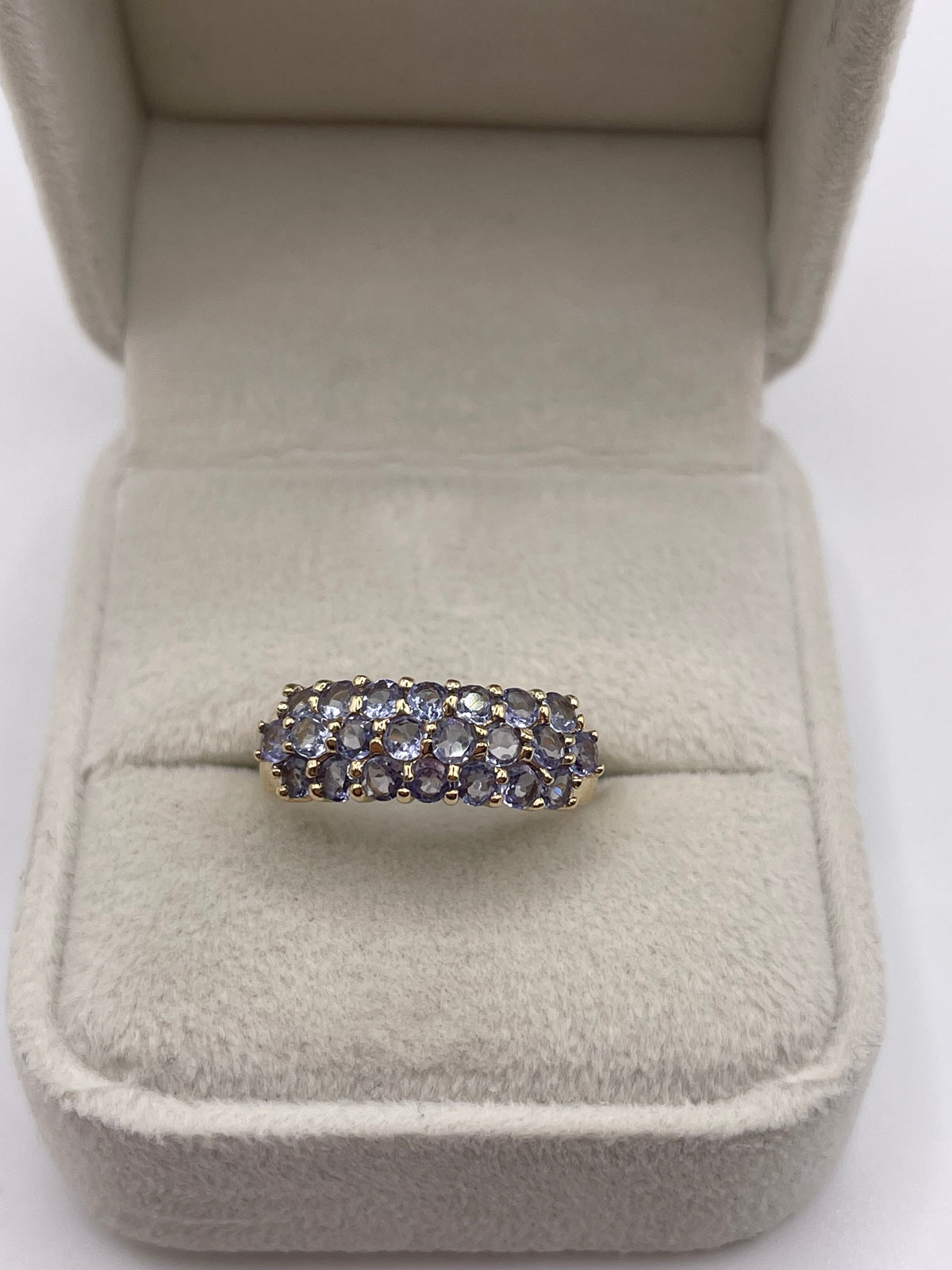9ct gold tanzanite cluster ring